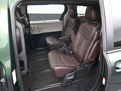 2024 Toyota Sienna Platinum 7 Passenger