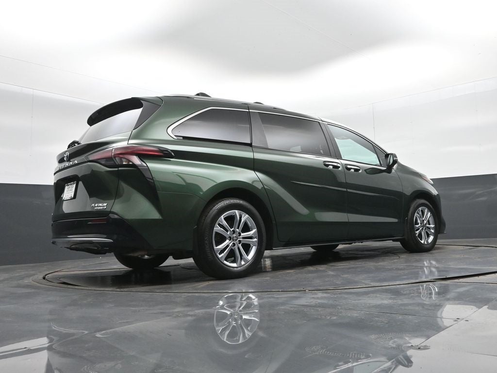 2024 Toyota Sienna Platinum 7 Passenger