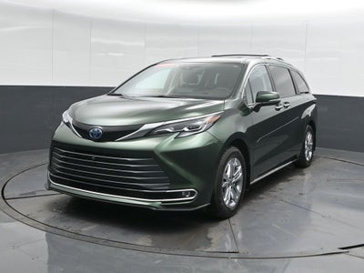 2024 Toyota Sienna Platinum 7 Passenger