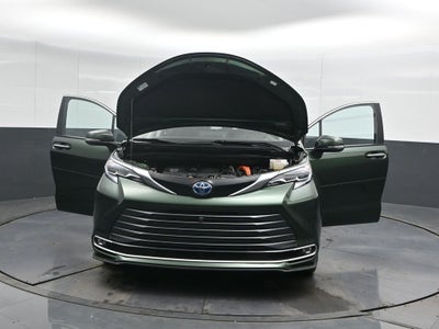 2024 Toyota Sienna Platinum 7 Passenger