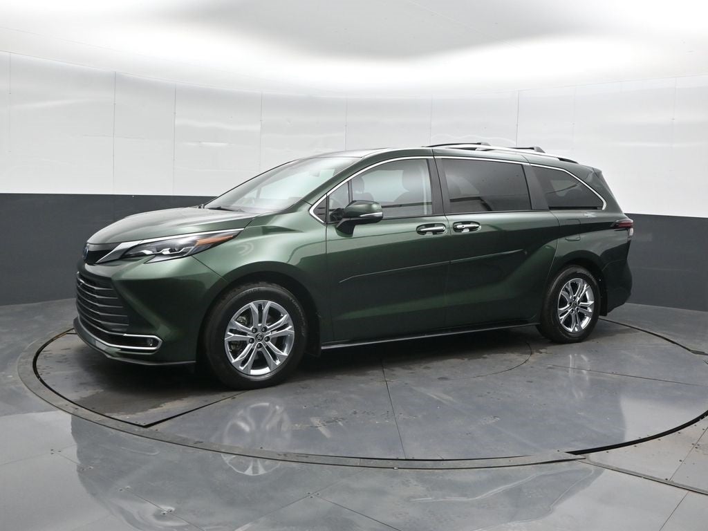 2024 Toyota Sienna Platinum 7 Passenger