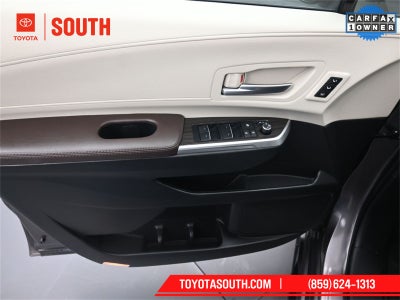 2024 Toyota Sienna Platinum 7 Passenger