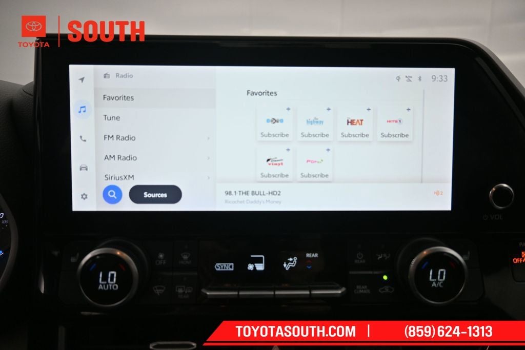 2023 Toyota Highlander Hybrid XLE