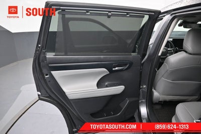 2023 Toyota Highlander Hybrid XLE