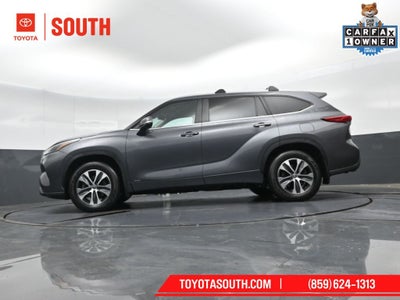 2023 Toyota Highlander Hybrid XLE