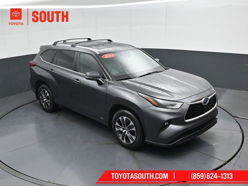 2023 Toyota Highlander Hybrid XLE