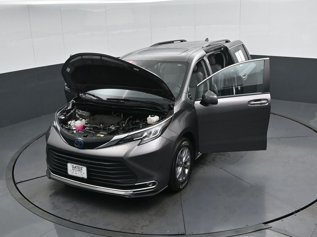 2023 Toyota Sienna XLE 7 Passenger