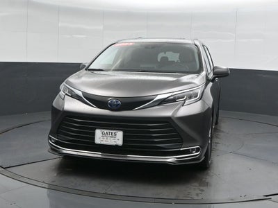 2023 Toyota Sienna XLE 7 Passenger