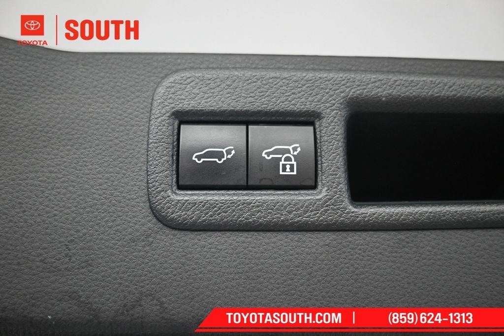 2024 Toyota Venza Nightshade