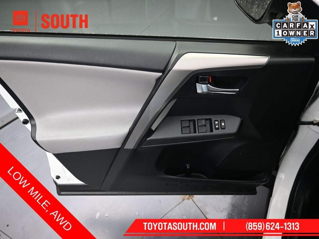 2018 Toyota RAV4 Hybrid XLE