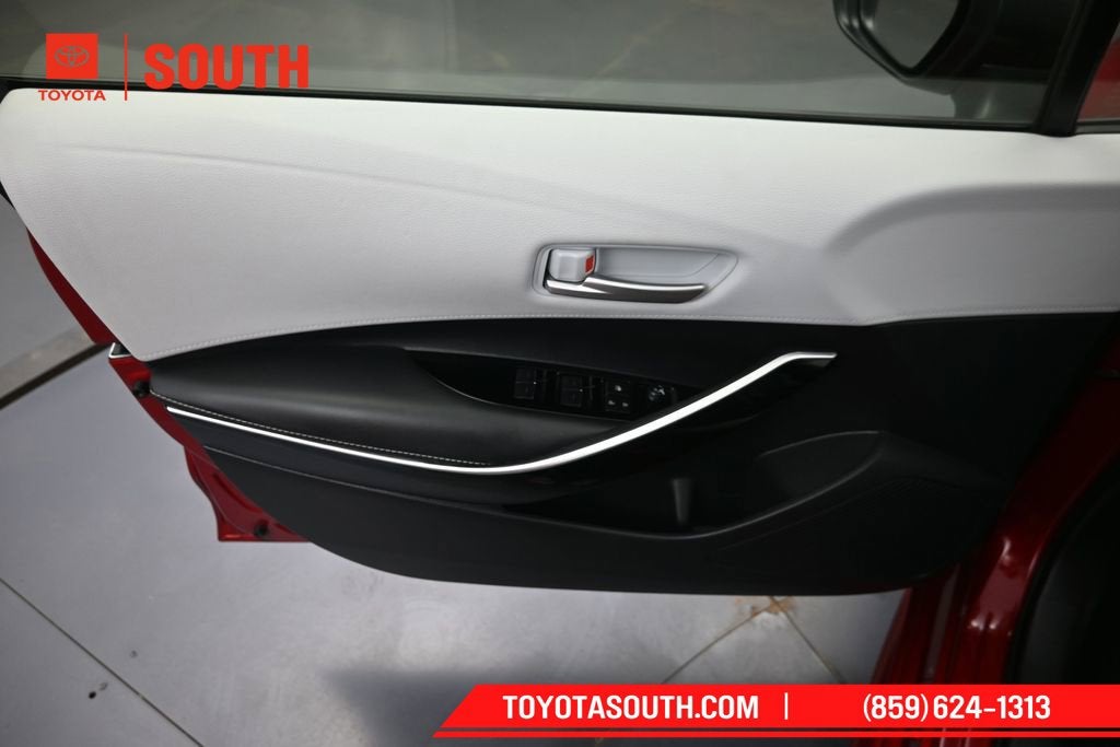 2025 Toyota Corolla Hatchback XSE