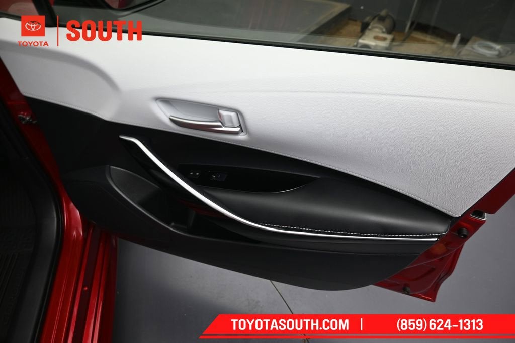 2025 Toyota Corolla Hatchback XSE
