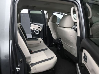 2024 Nissan Titan SV Convenience & Utility Package