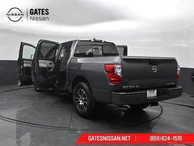 2024 Nissan Titan SV Convenience & Utility Package