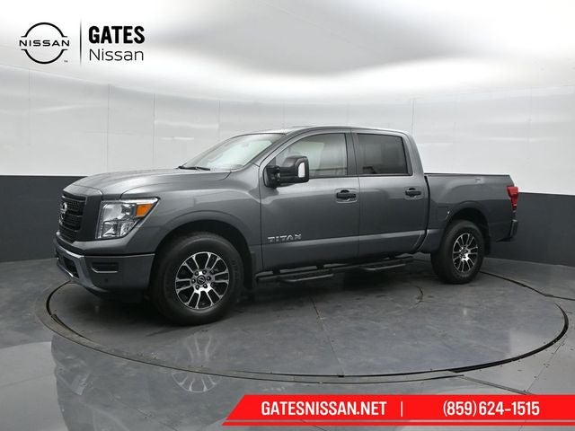 2024 Nissan Titan SV Convenience & Utility Package