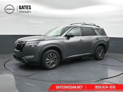 2023 Nissan Pathfinder SV
