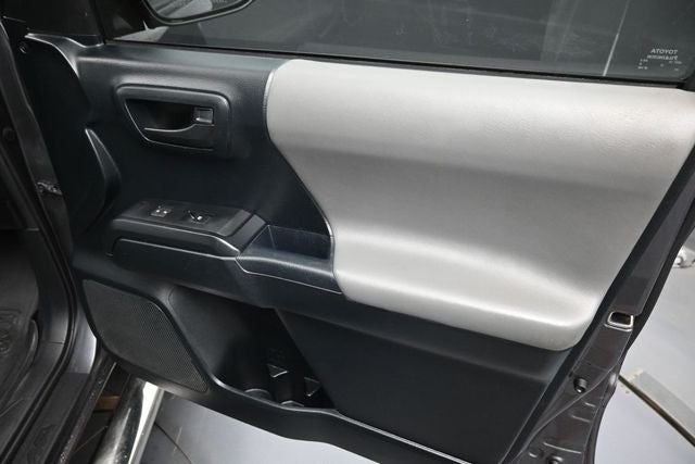 2017 Toyota Tacoma SR