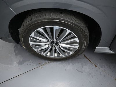 2025 INFINITI QX80 SENSORY