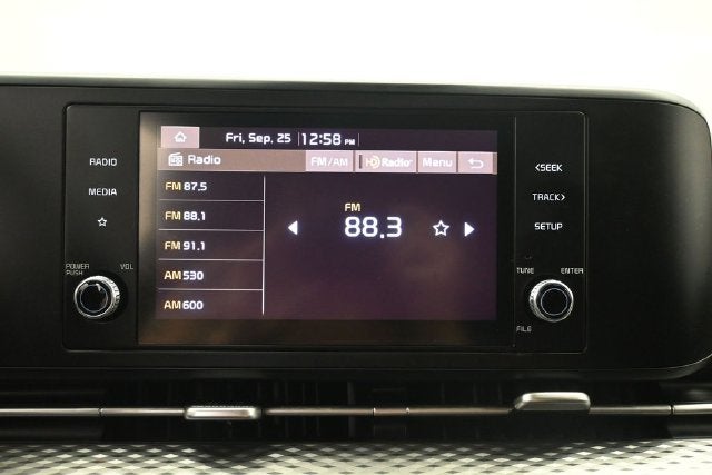 2023 Kia Carnival LX Seat Package