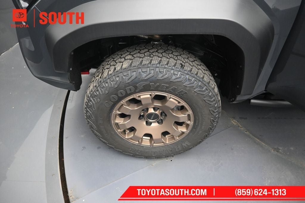 2026 Toyota Tacoma i-FORCE MAX Tacoma Trailhunter