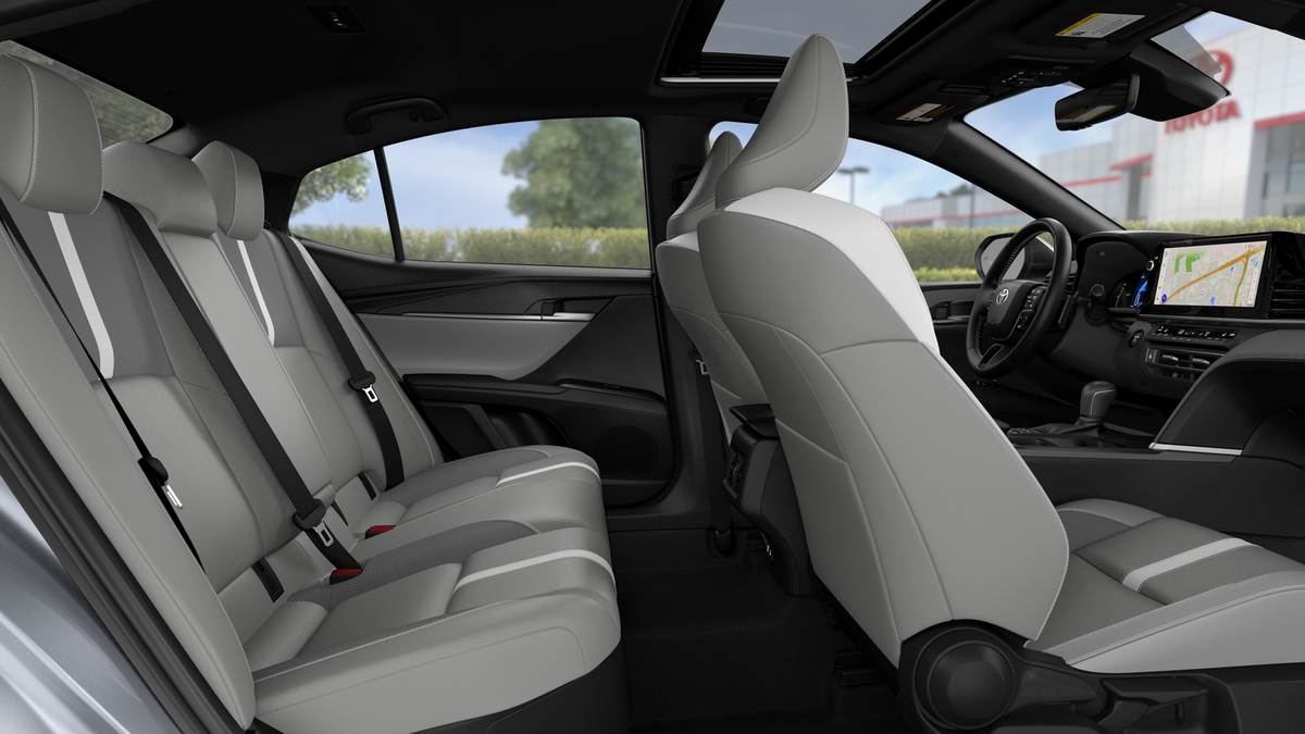 2026 Toyota Camry SE AWD