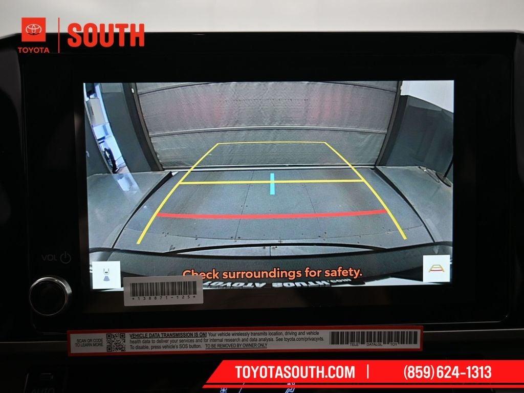 2026 Toyota Camry SE AWD