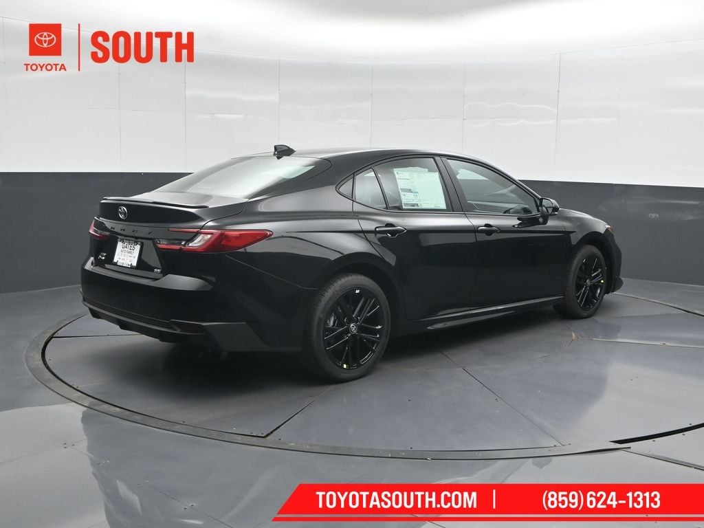 2026 Toyota Camry SE AWD