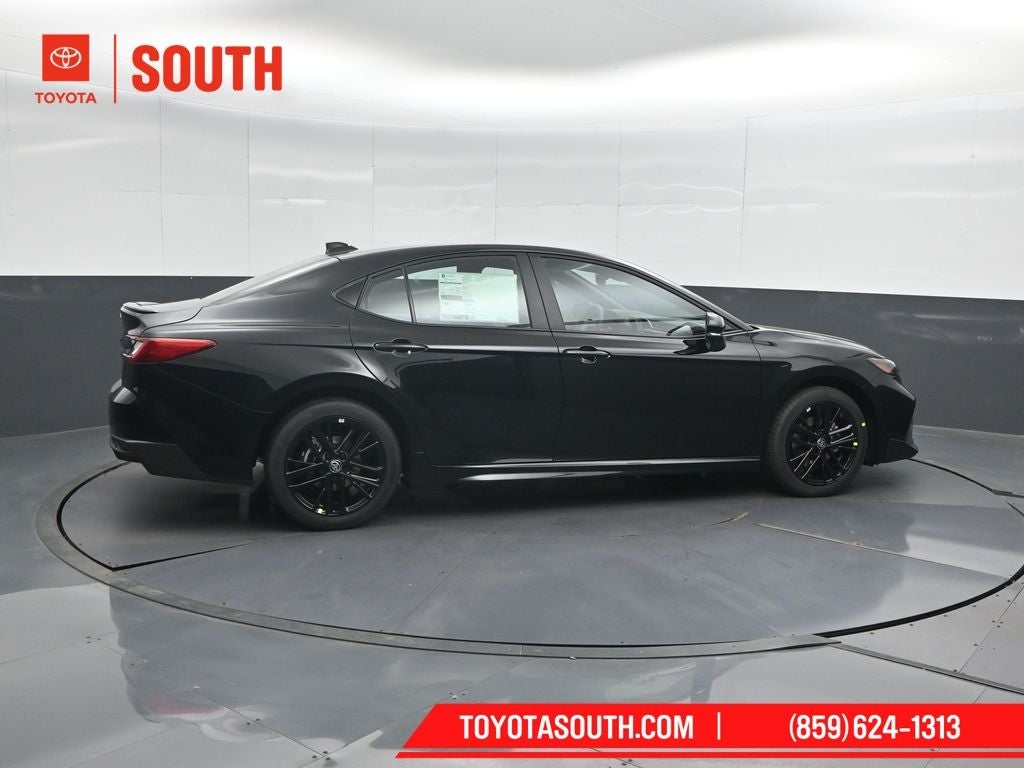 2026 Toyota Camry SE AWD
