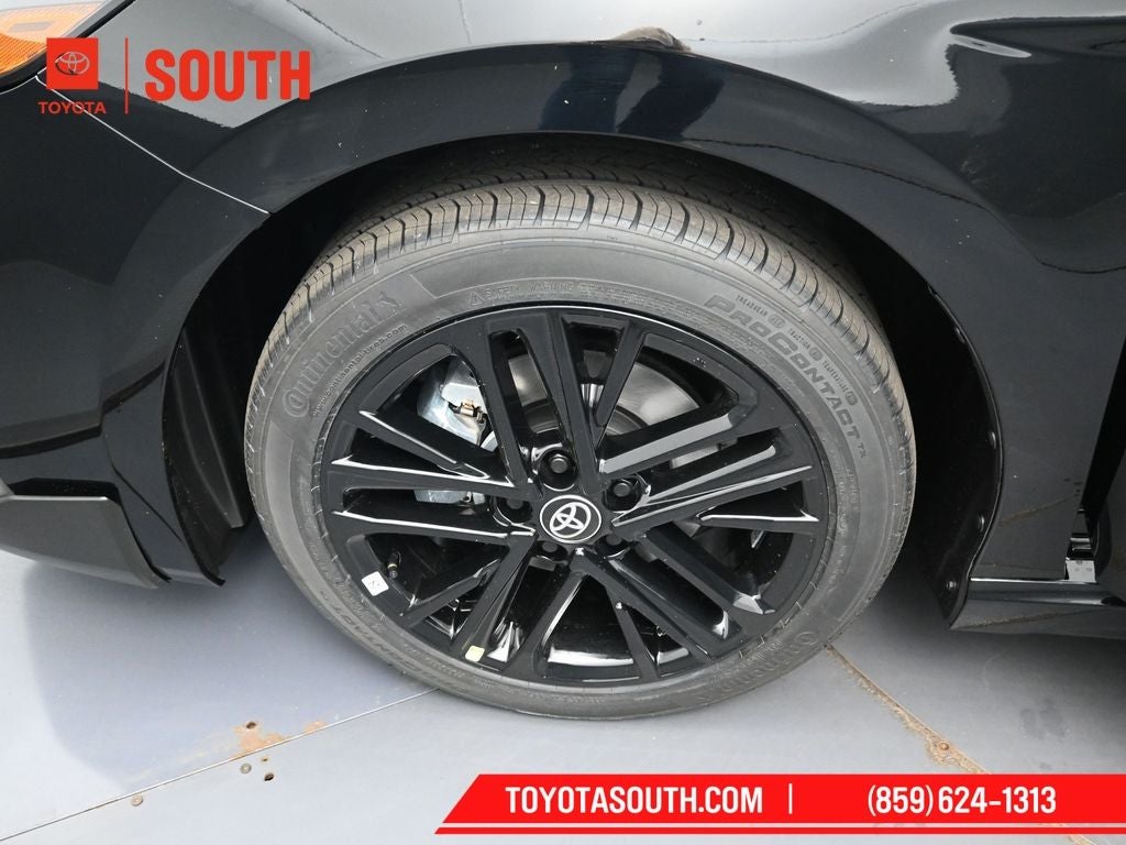 2026 Toyota Camry SE AWD