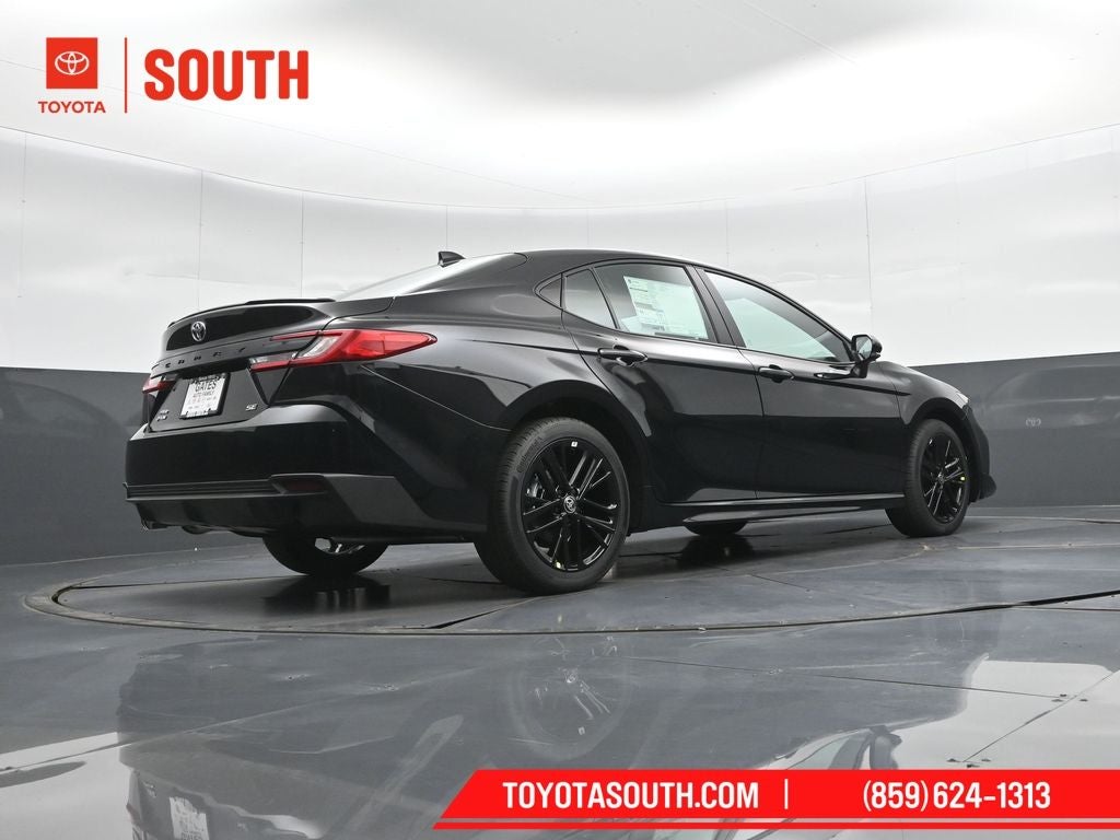 2026 Toyota Camry SE AWD