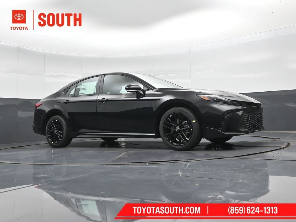 2026 Toyota Camry SE AWD