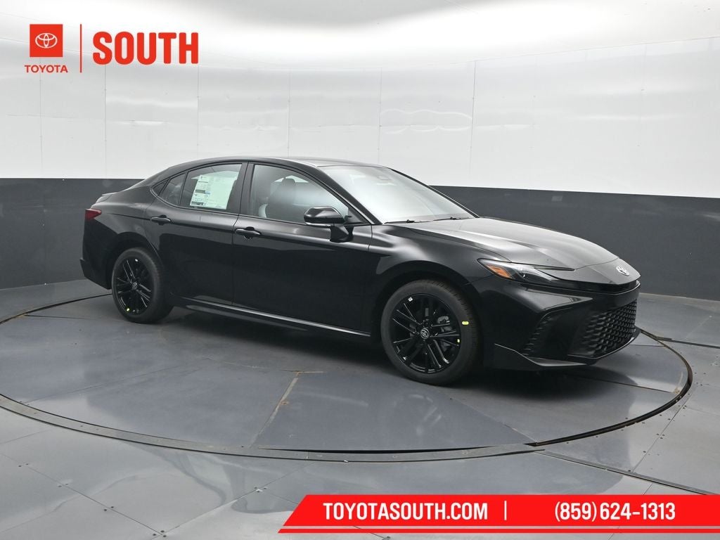 2026 Toyota Camry SE AWD