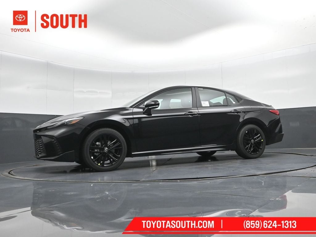 2026 Toyota Camry SE AWD