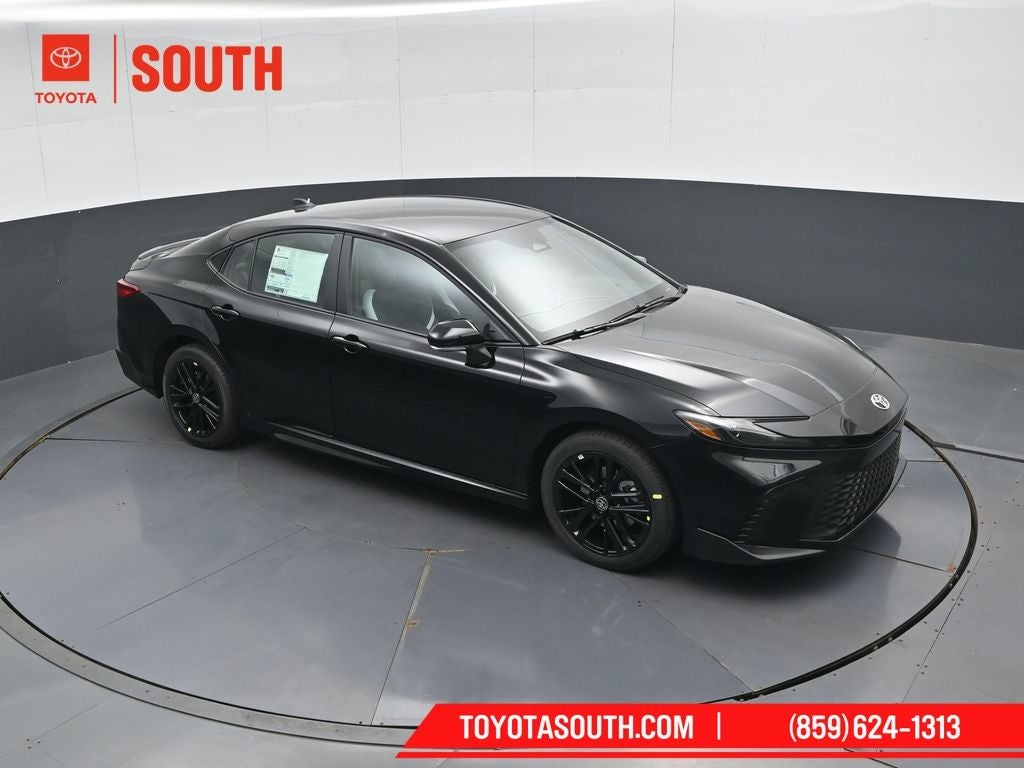 2026 Toyota Camry SE AWD