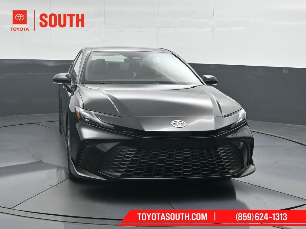 2026 Toyota Camry SE AWD