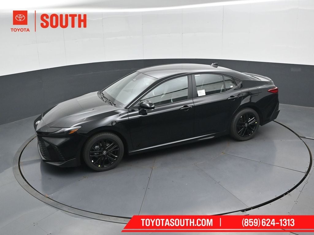 2026 Toyota Camry SE AWD