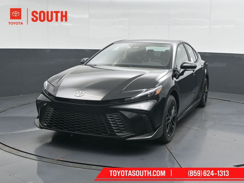 2026 Toyota Camry SE AWD
