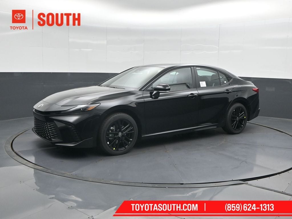 2026 Toyota Camry SE AWD