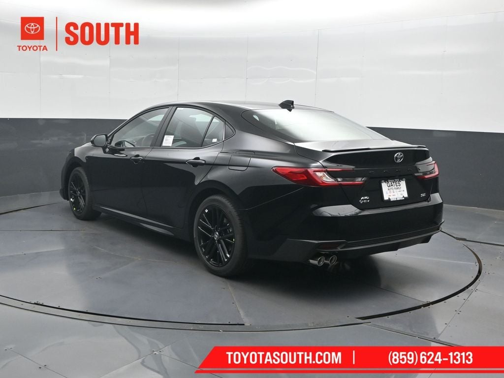 2026 Toyota Camry SE AWD