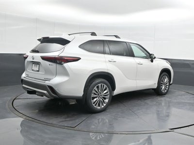 2026 Toyota Highlander Hybrid Platinum