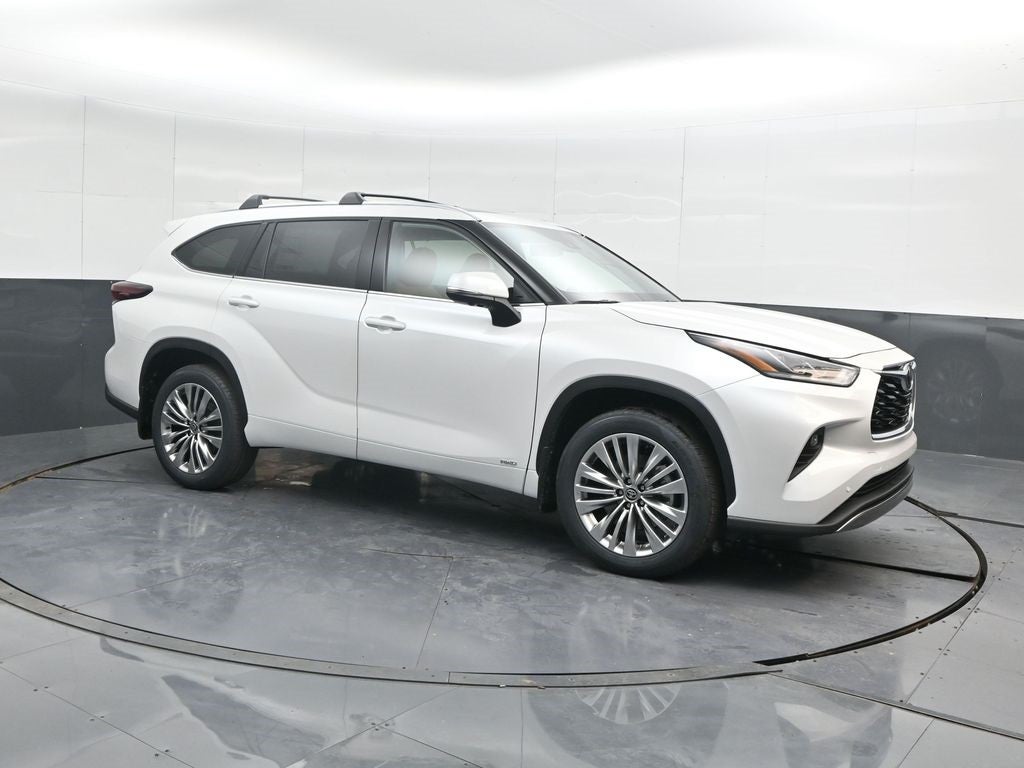 2026 Toyota Highlander Hybrid Platinum