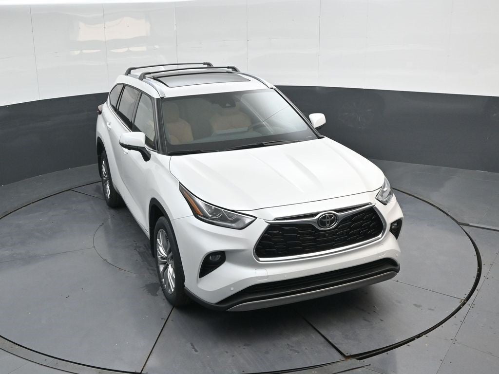 2026 Toyota Highlander Hybrid Platinum