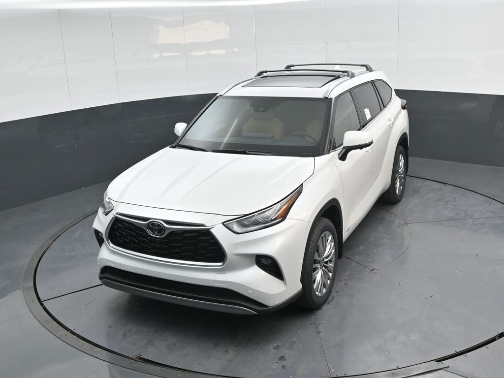 2026 Toyota Highlander Hybrid Platinum