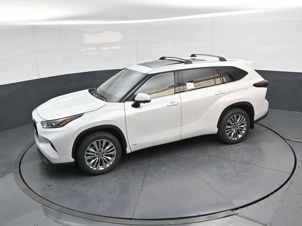 2026 Toyota Highlander Hybrid Platinum