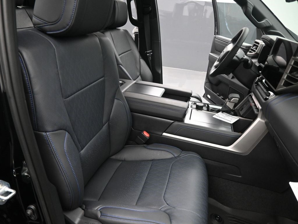 2026 Toyota Tundra i-FORCE MAX Tundra Platinum