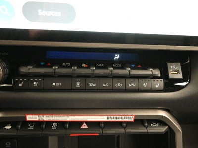 2026 Toyota Tundra i-FORCE MAX Tundra Platinum