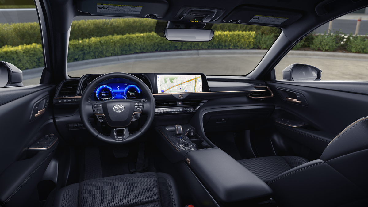 2026 Toyota Toyota Crown Signia XLE