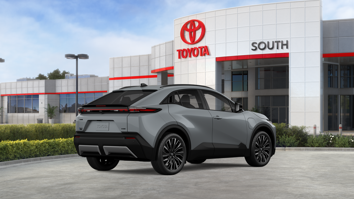 2026 Toyota C-HR XSE - Photo 10