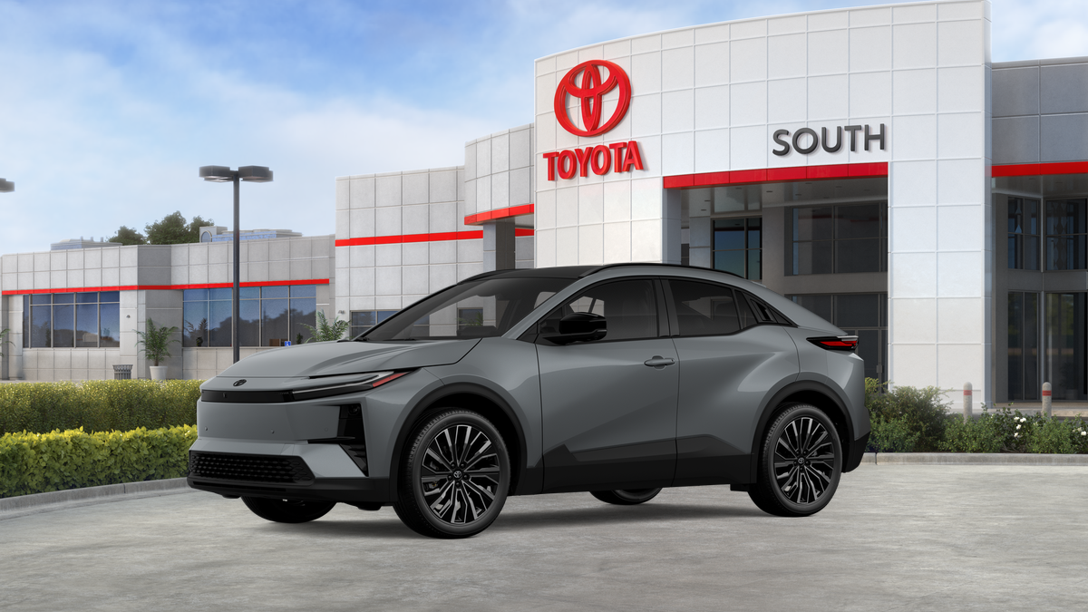 2026 Toyota C-HR XSE - Photo 2
