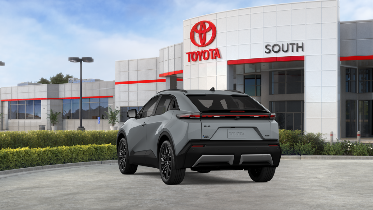 2026 Toyota C-HR XSE - Photo 7